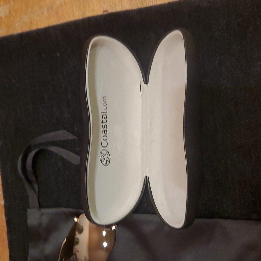 Gucci Sunglasses Clip-On with Gucci Dusty & Coastal.com Hard Case - Picture 9 of 16